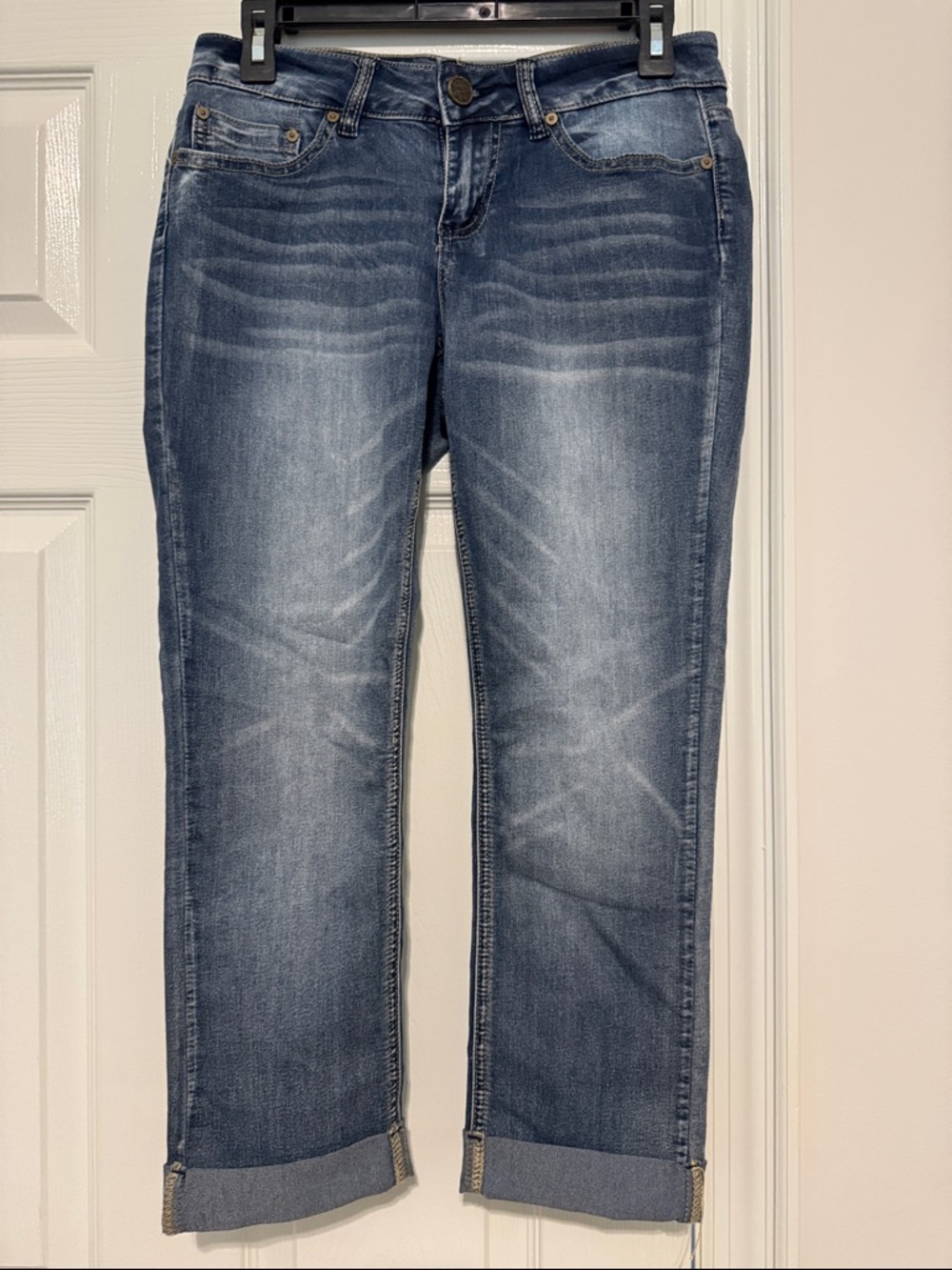 Indigo Rein Mid Wash Women’s Slim Straight crop Jeans - Blue